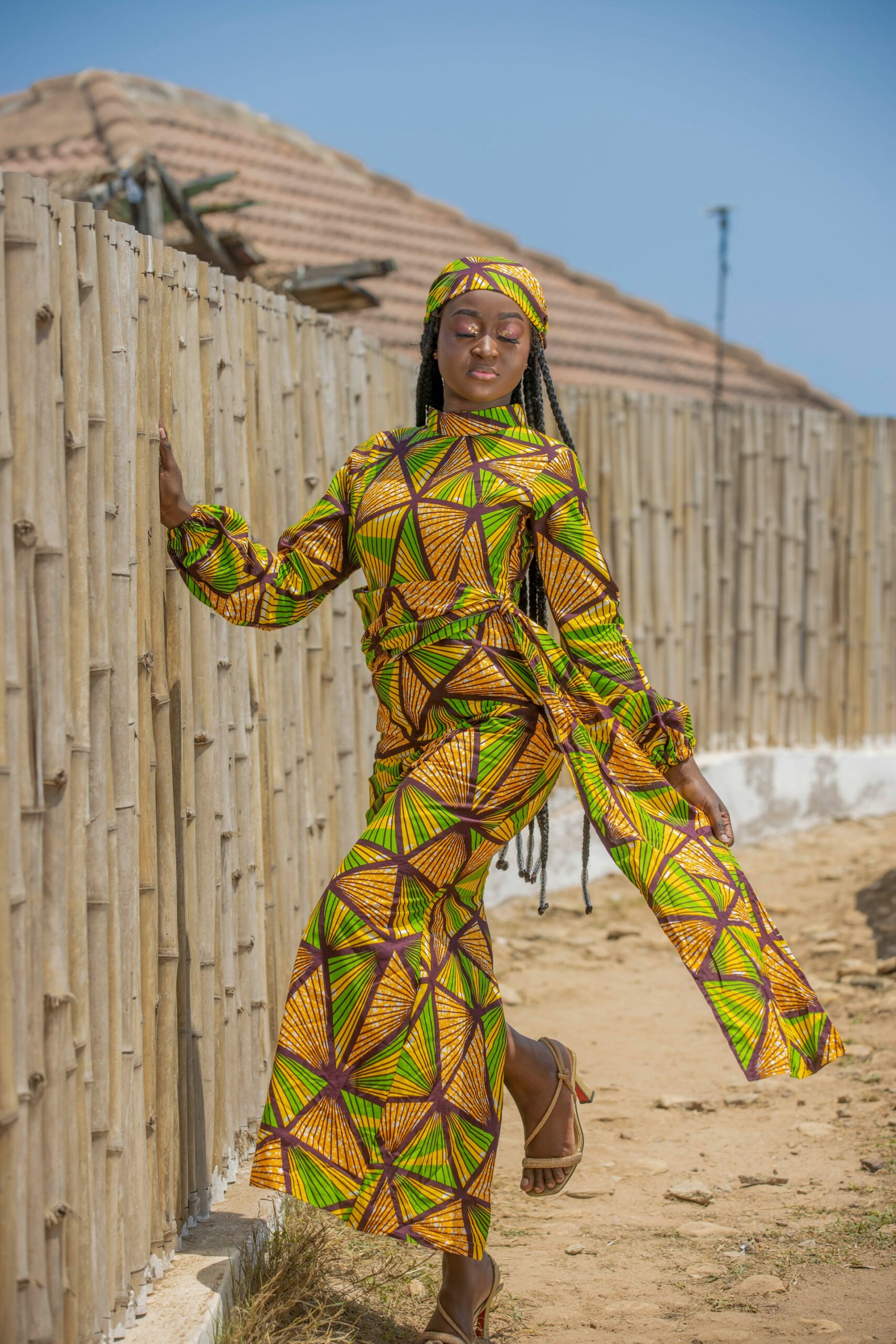 A Fusion of Tradition and Modern Fashion